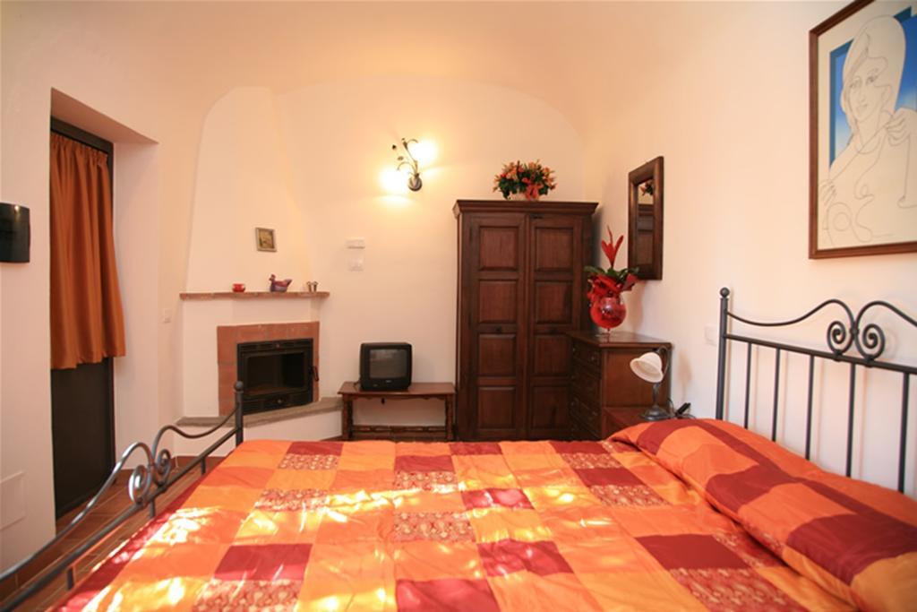 Agriturismo Toscanella Montebello Chambre photo